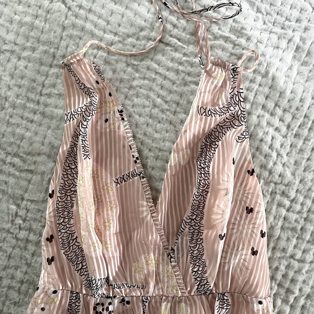 BRAND NEW Sexy strappy flowy maxi dress.
